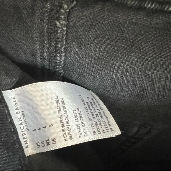 American Eagle Hi-Rise Denim Skirt Size 4 - Picture 6 of 7